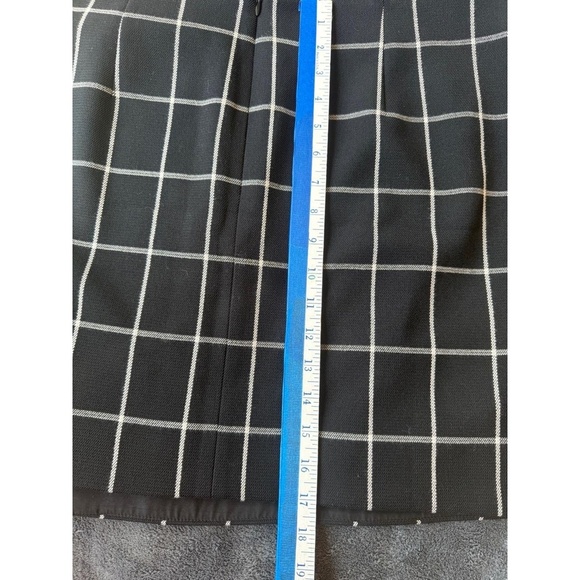 LOFT Skirt Womens Size 14 Black White Plaid Mini Zipper Lined Preppy Chic - Picture 4 of 7